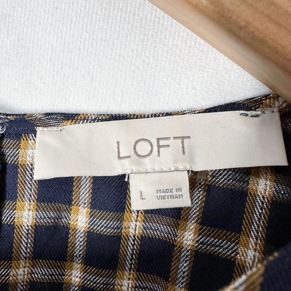 LOFT Long Sleeve Plaid Navy Blue Gold Metallic Blouse Women's Size Large